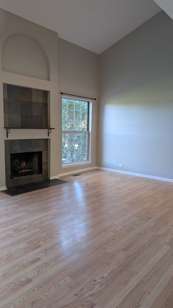 1676 Pebble Beach Circle, #1676, Elgin, IL 60123 1676 Pebble Beach Circle, #1676, Elgin, IL 60123