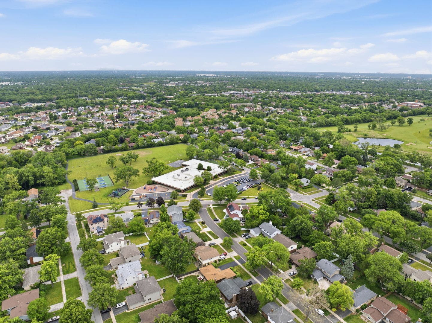 835 Maple Road, Flossmoor, IL 60422 835 Maple Road, Flossmoor, IL 60422