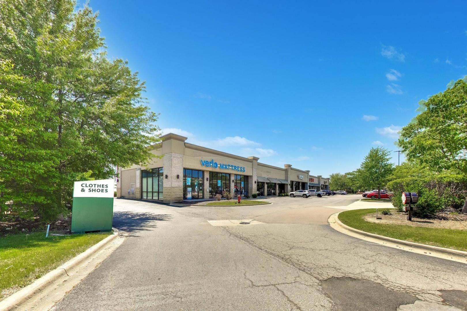 48-98 Schoolhouse Road, Yorkville, IL 60560 48-98 Schoolhouse Road, Yorkville, IL 60560