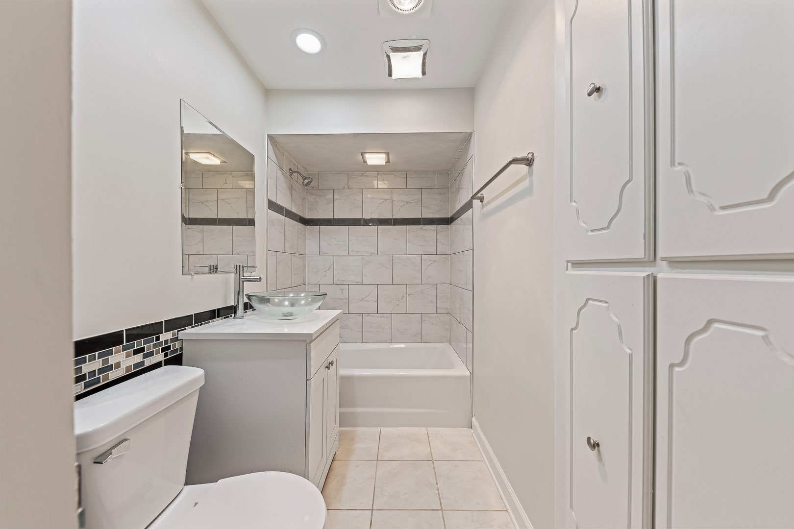7144 173rd Place, Tinley Park, IL 60477 7144 173rd Place, Tinley Park, IL 60477