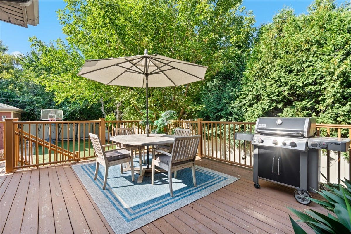 1180 Taylor Avenue, Highland Park, IL 60035 1180 Taylor Avenue, Highland Park, IL 60035