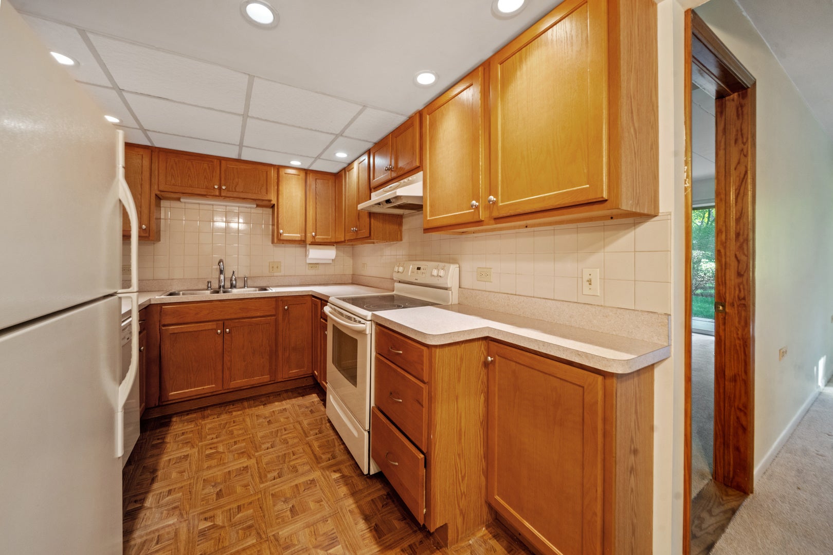 5300 Walnut Avenue, #20a, Downers Grove, IL 60515 5300 Walnut Avenue, #20a, Downers Grove, IL 60515