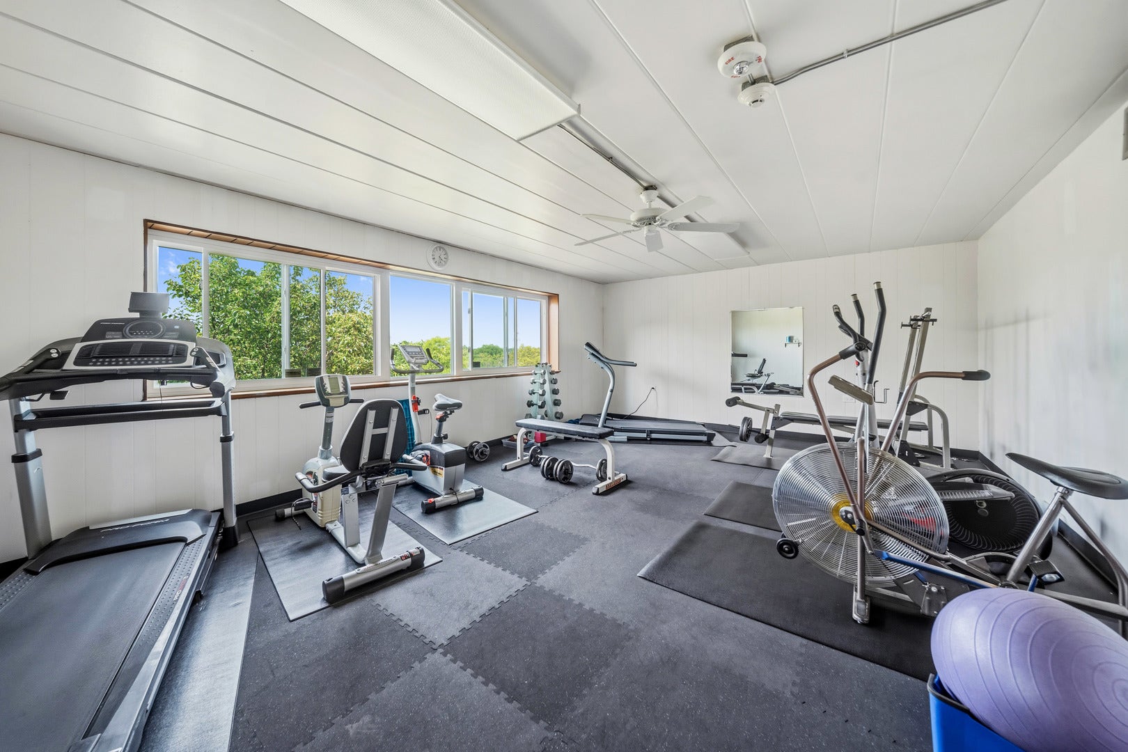5300 Walnut Avenue, #20a, Downers Grove, IL 60515 5300 Walnut Avenue, #20a, Downers Grove, IL 60515