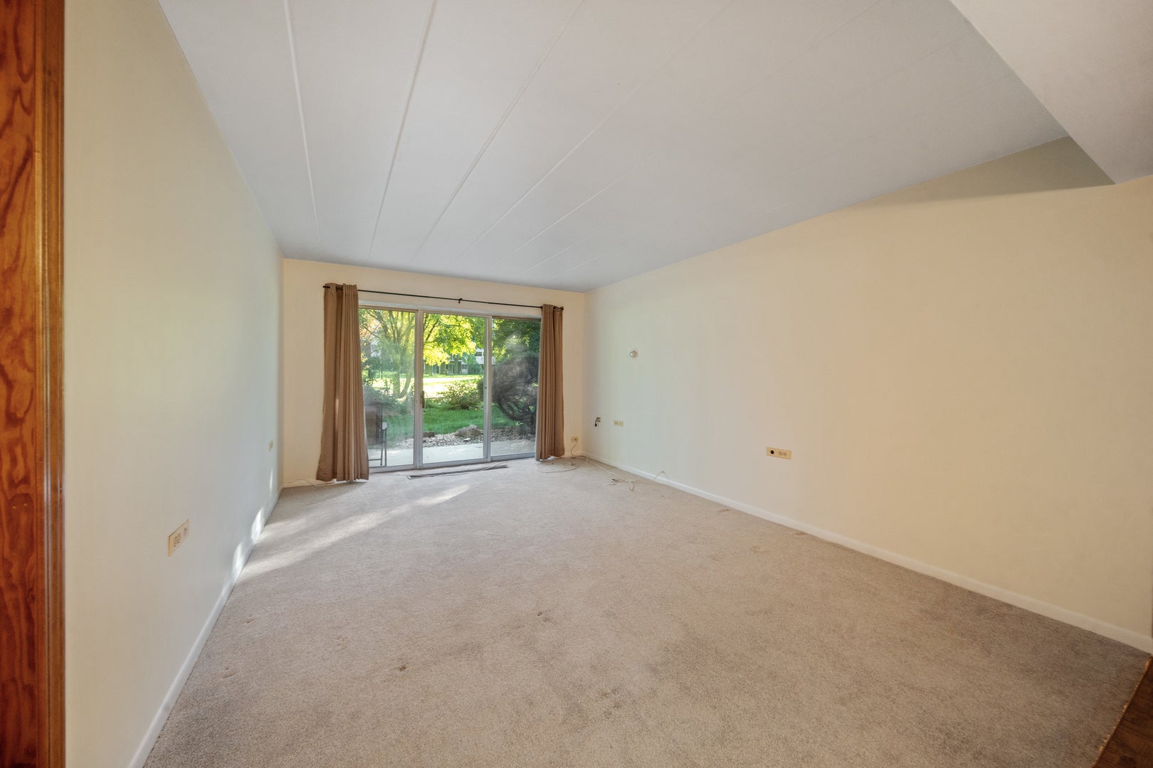 5300 Walnut Avenue, #20a, Downers Grove, IL 60515 5300 Walnut Avenue, #20a, Downers Grove, IL 60515