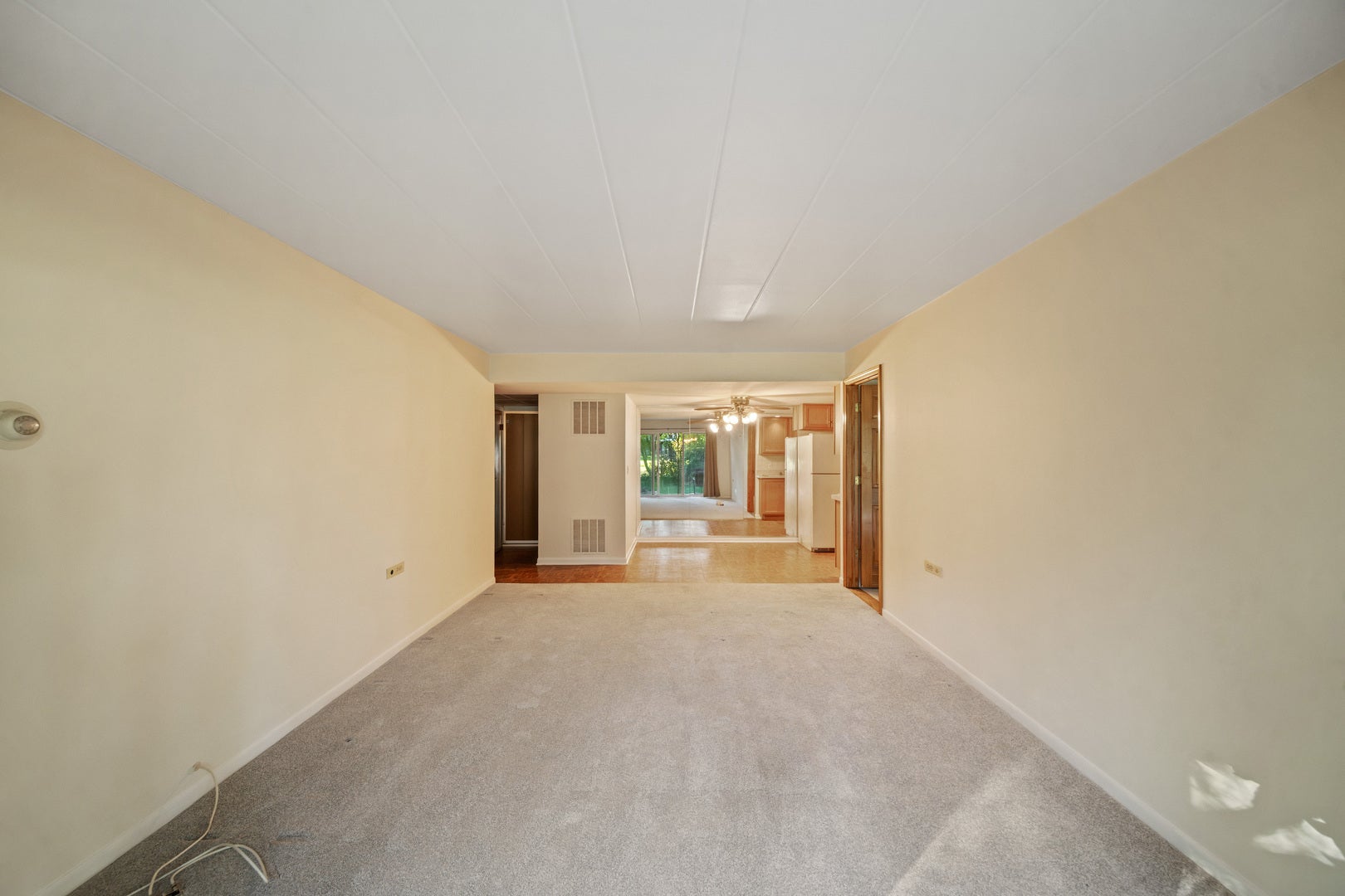 5300 Walnut Avenue, #20a, Downers Grove, IL 60515 5300 Walnut Avenue, #20a, Downers Grove, IL 60515
