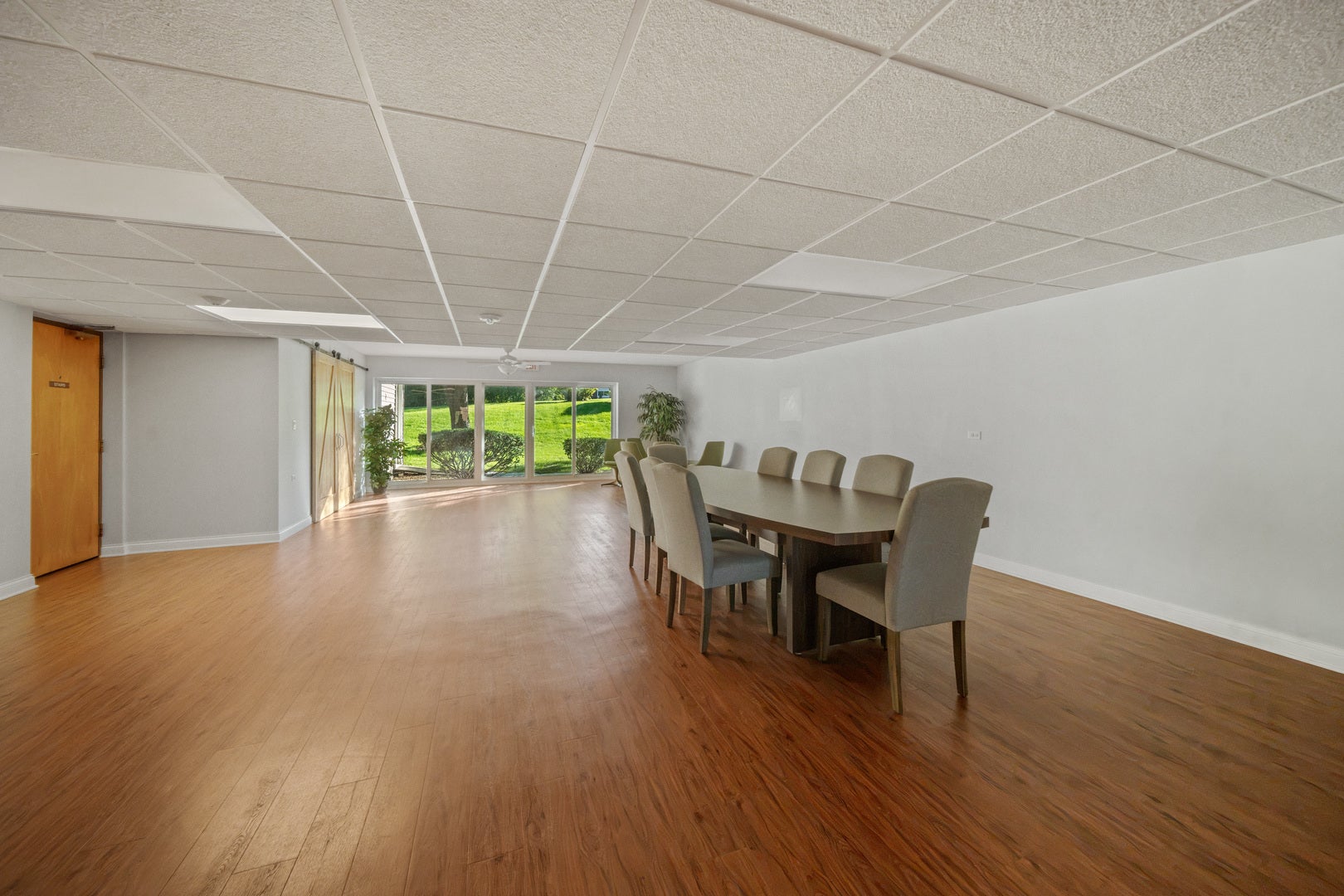 5300 Walnut Avenue, #20a, Downers Grove, IL 60515 5300 Walnut Avenue, #20a, Downers Grove, IL 60515