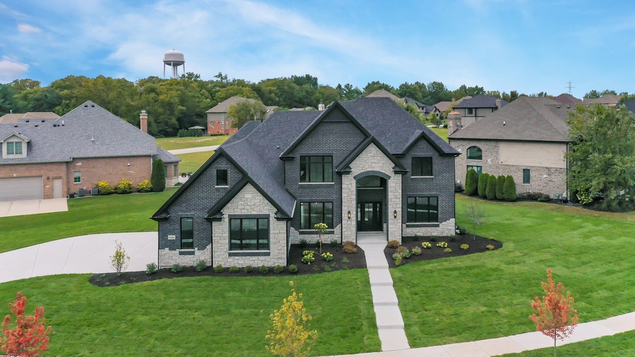 Property photo for 9044 Port Washington Drive, Frankfort, IL