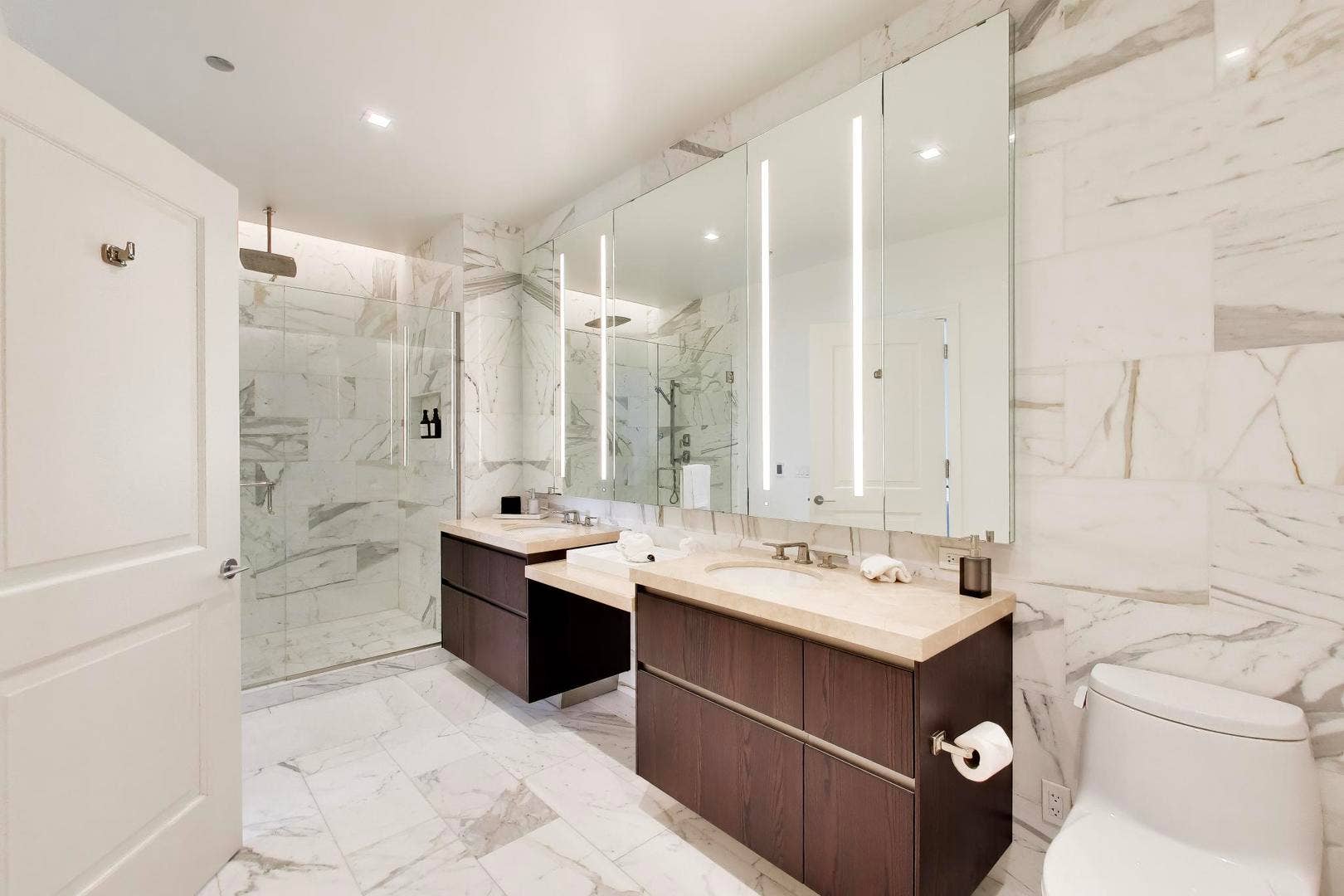 363 E Wacker Drive, #5401, Chicago, IL 60601