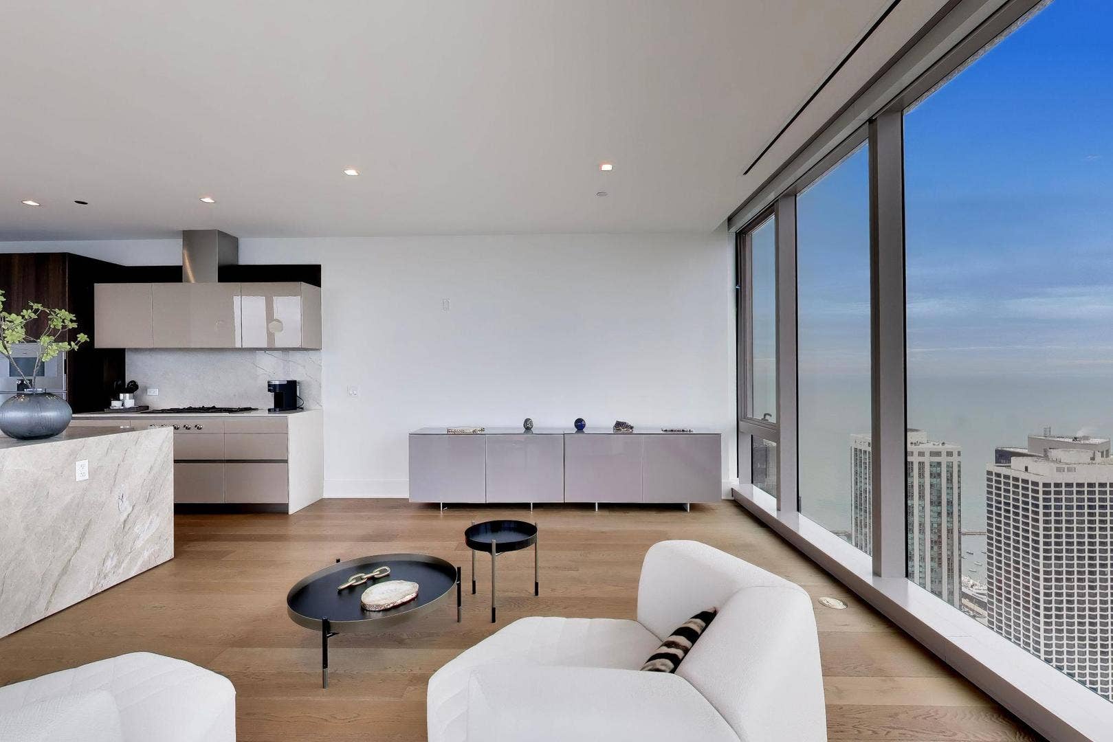 363 E Wacker Drive, #5401, Chicago, IL 60601