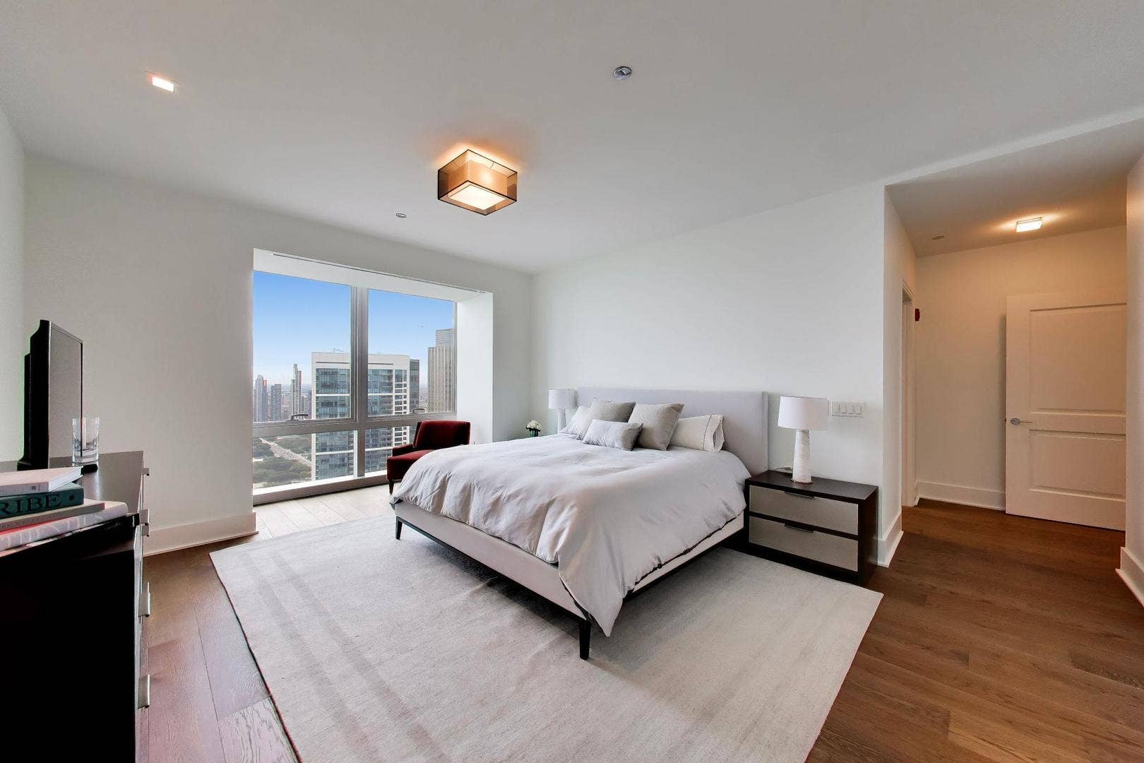 363 E Wacker Drive, #5401, Chicago, IL 60601