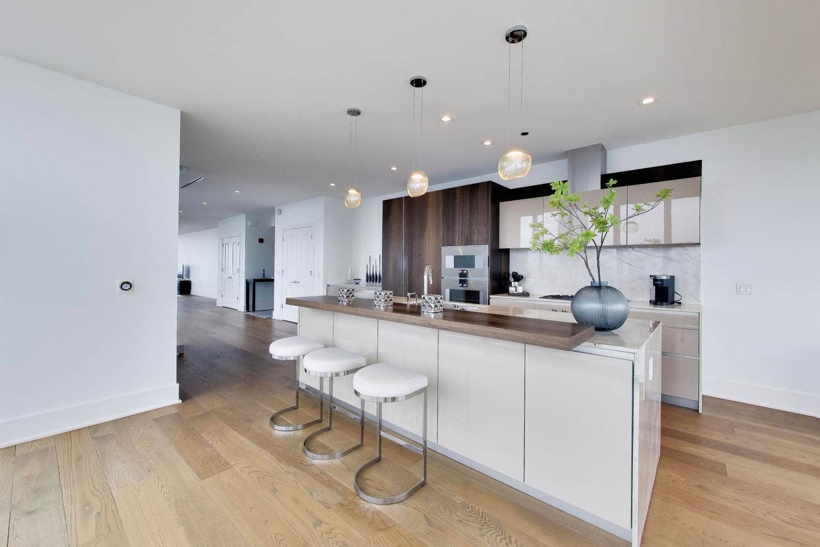 363 E Wacker Drive, #5401, Chicago, IL 60601