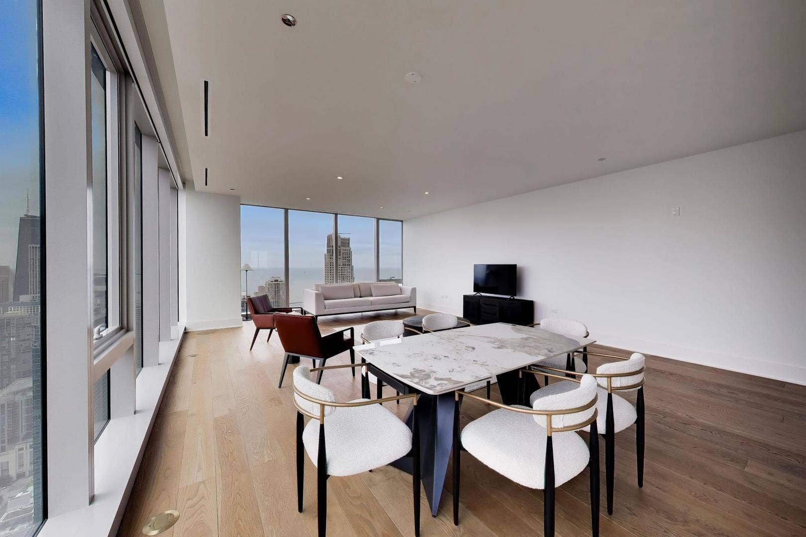 363 E Wacker Drive, #5401, Chicago, IL 60601