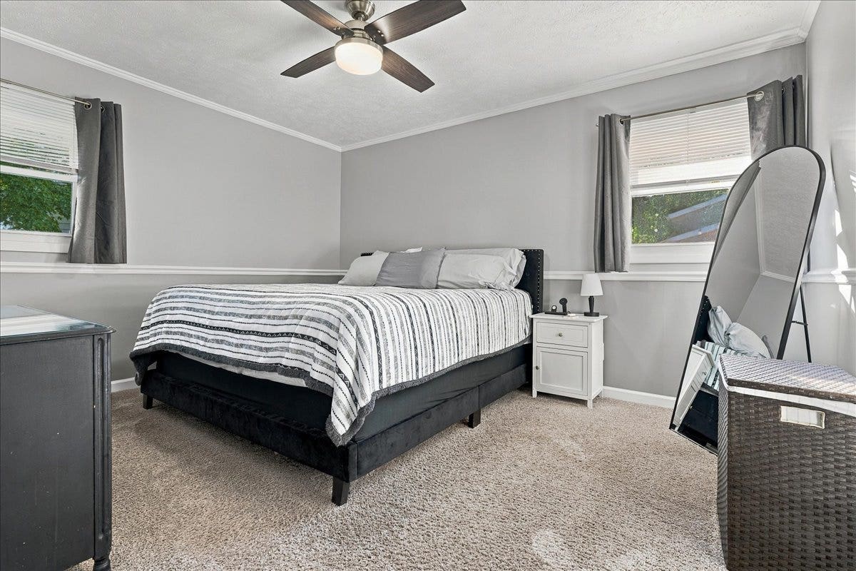 1211 Searle Drive, Normal, IL 61761 1211 Searle Drive, Normal, IL 61761