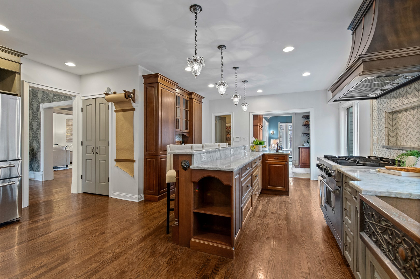135 W Lake Street, Barrington, IL 60010