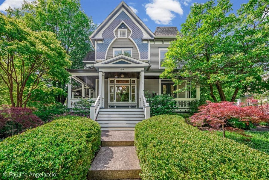 Property photo for 135 W Lake Street, Barrington, IL