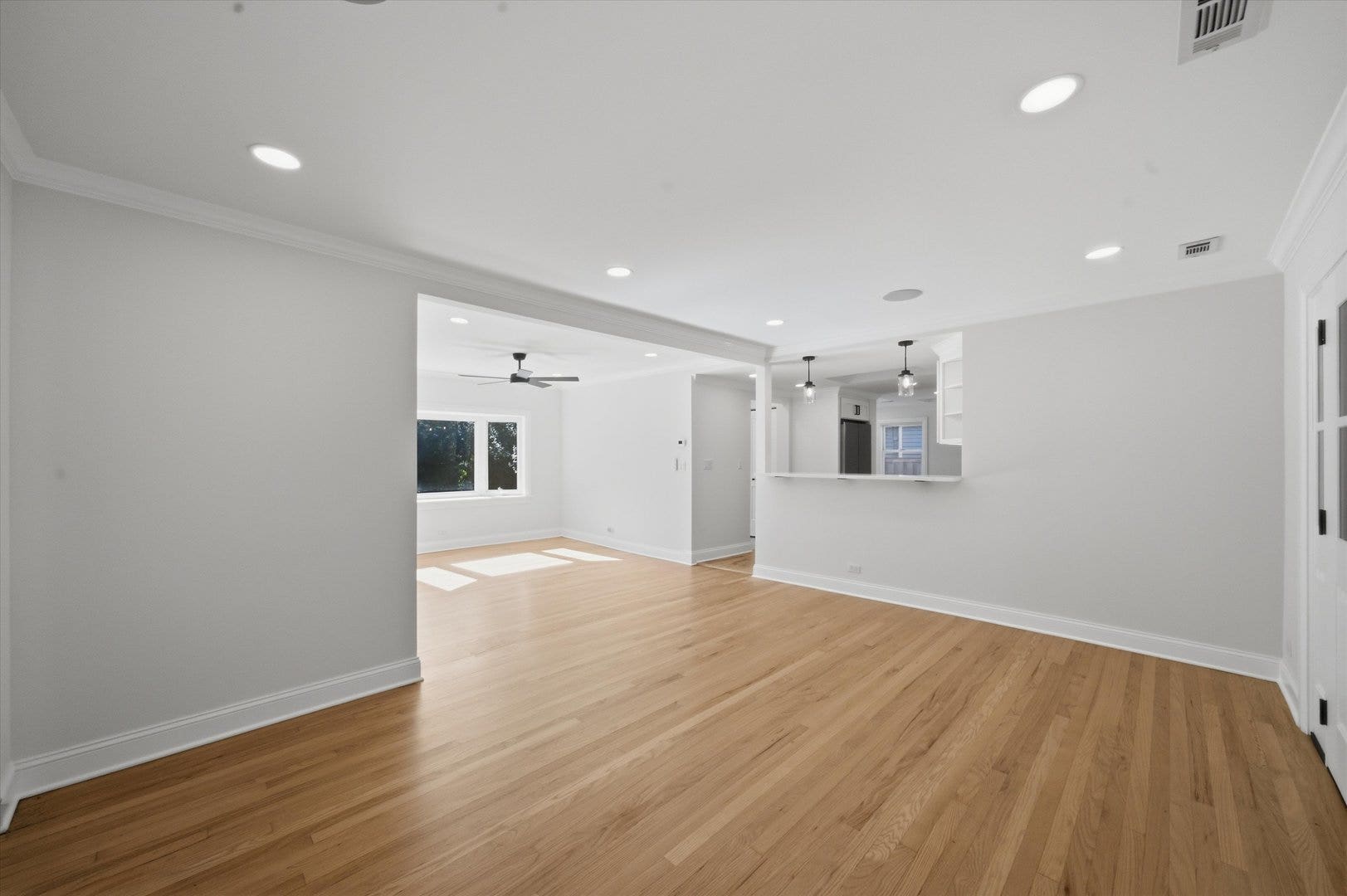 3309 Meadow Lane, Glenview, IL 60025 3309 Meadow Lane, Glenview, IL 60025