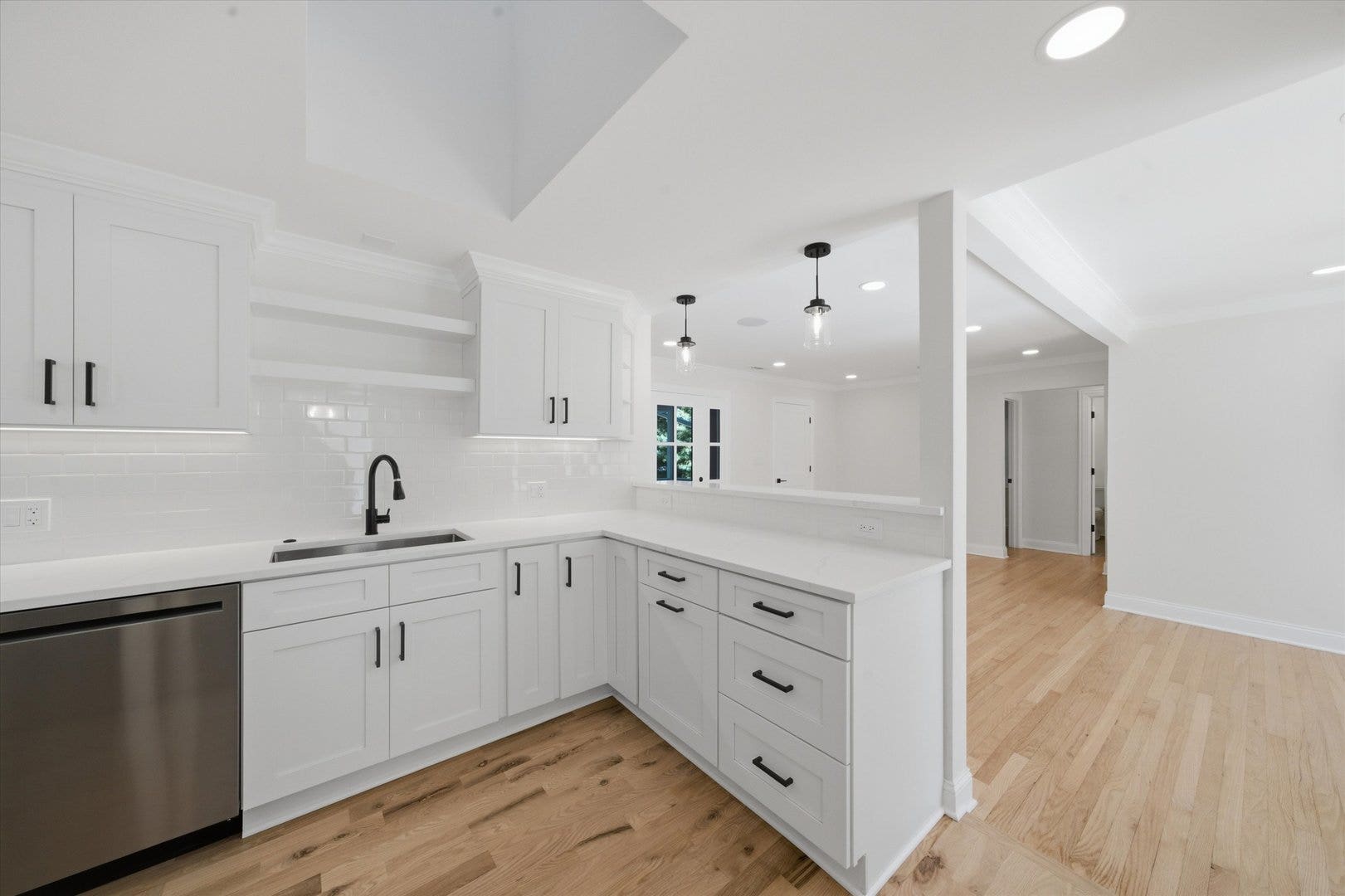 3309 Meadow Lane, Glenview, IL 60025 3309 Meadow Lane, Glenview, IL 60025