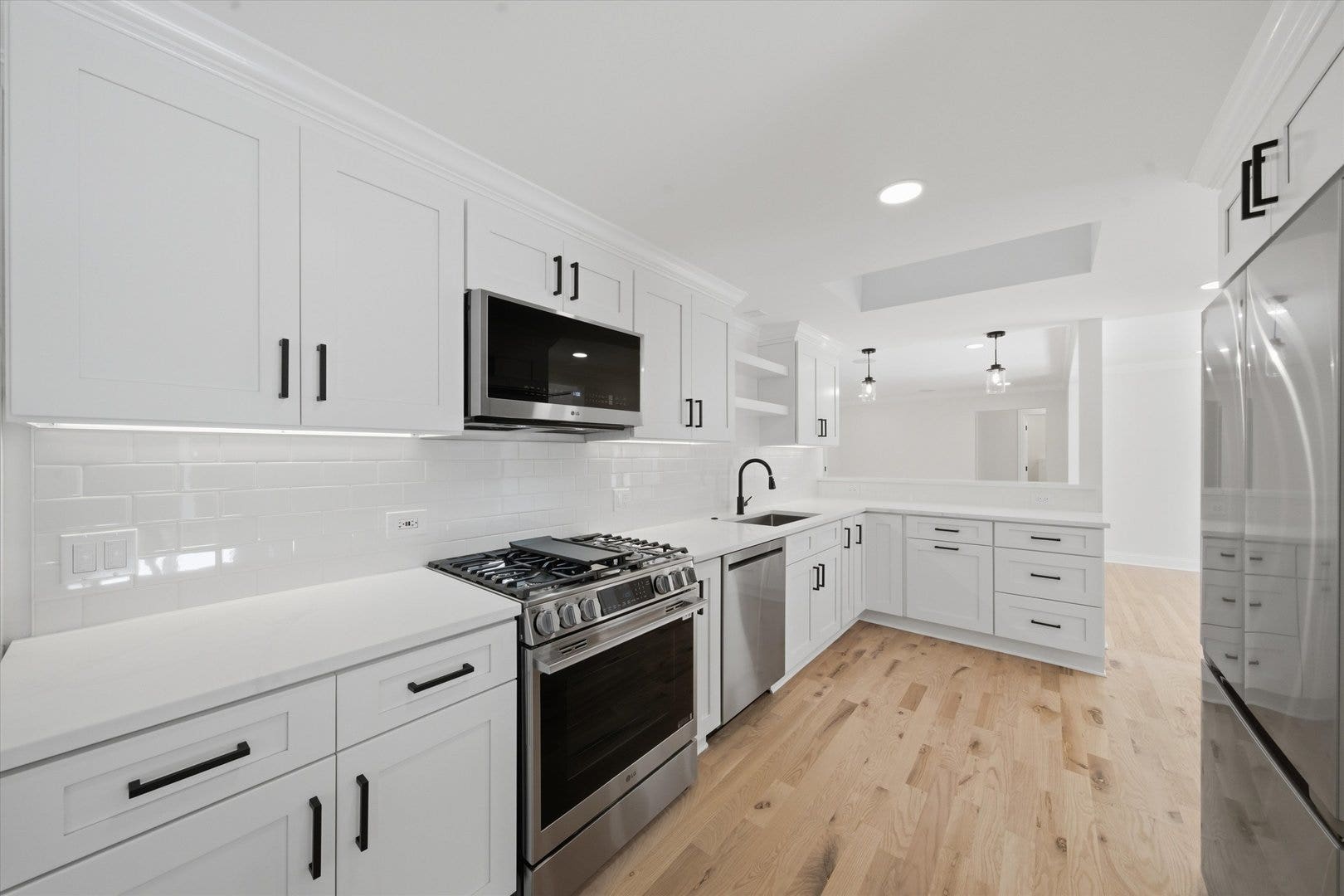 3309 Meadow Lane, Glenview, IL 60025 3309 Meadow Lane, Glenview, IL 60025