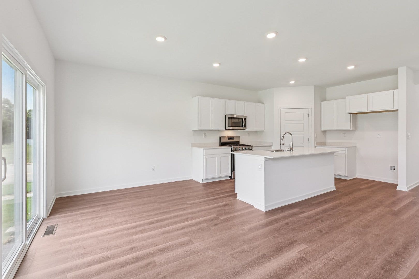 2905 Savana Drive, Joliet, IL 60435 2905 Savana Drive, Joliet, IL 60435