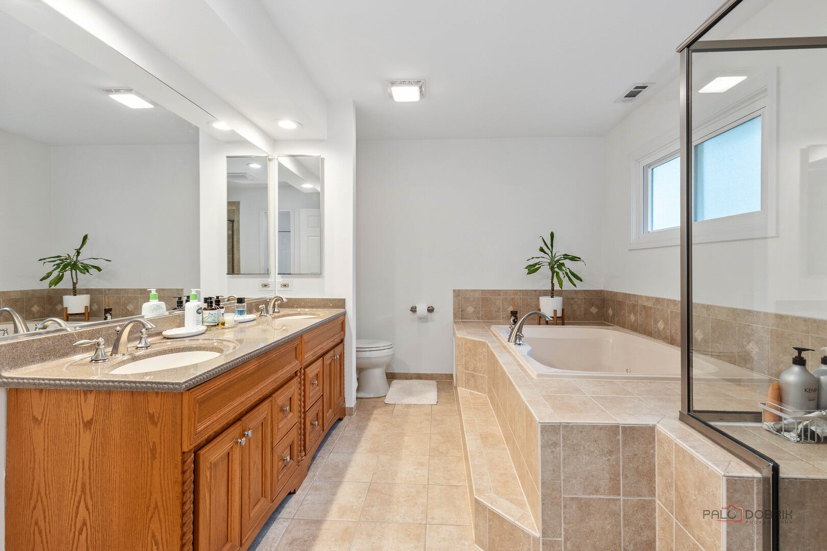 737 Joel Lane, Buffalo Grove, IL 60089 737 Joel Lane, Buffalo Grove, IL 60089