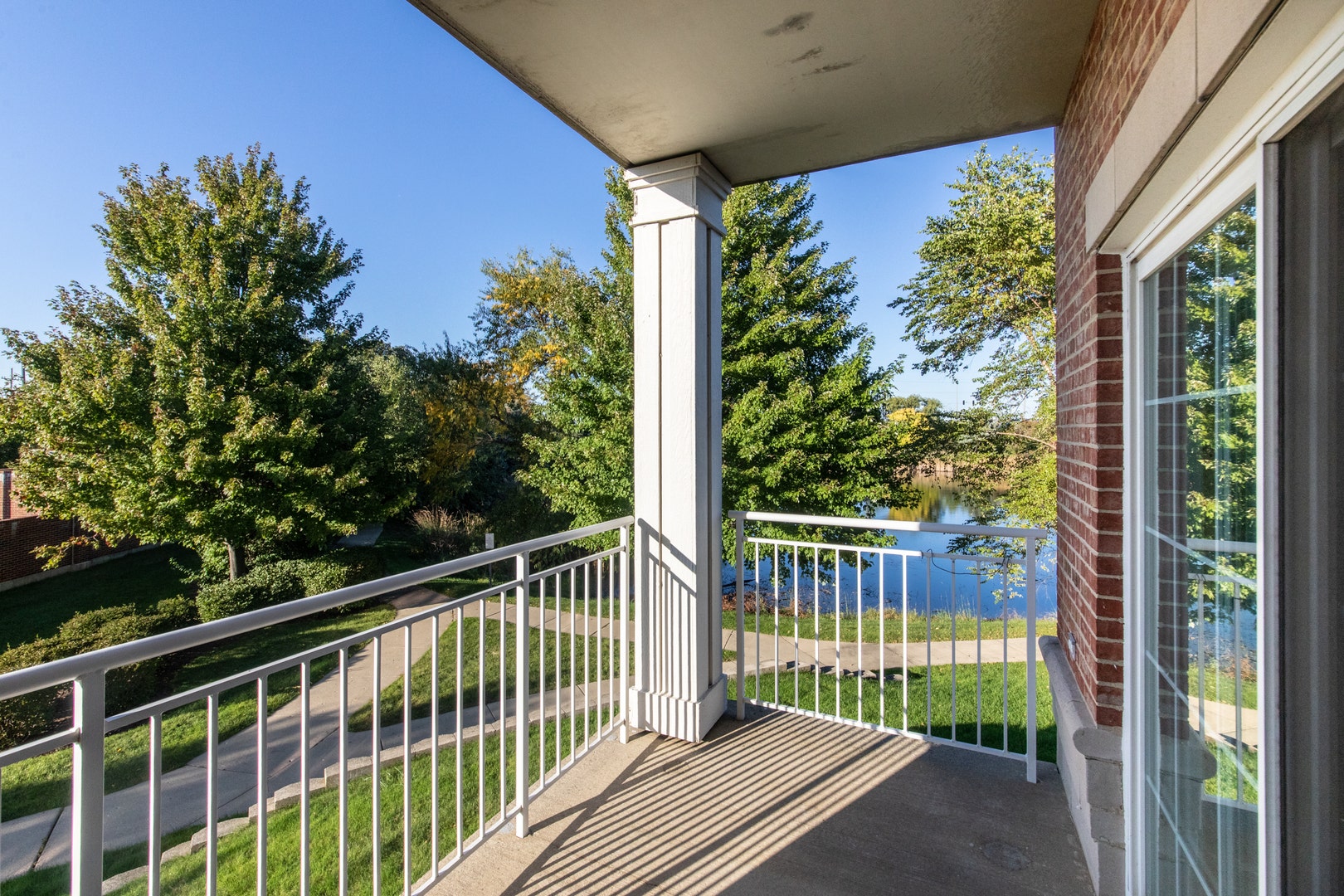 101 Pointe Drive, #103, Northbrook, IL 60062 101 Pointe Drive, #103, Northbrook, IL 60062