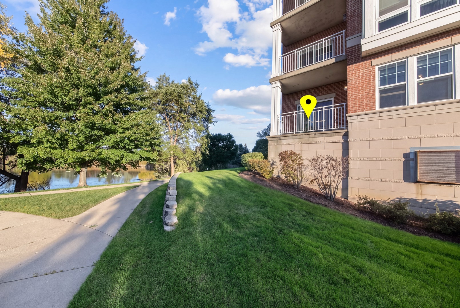 101 Pointe Drive, #103, Northbrook, IL 60062 101 Pointe Drive, #103, Northbrook, IL 60062