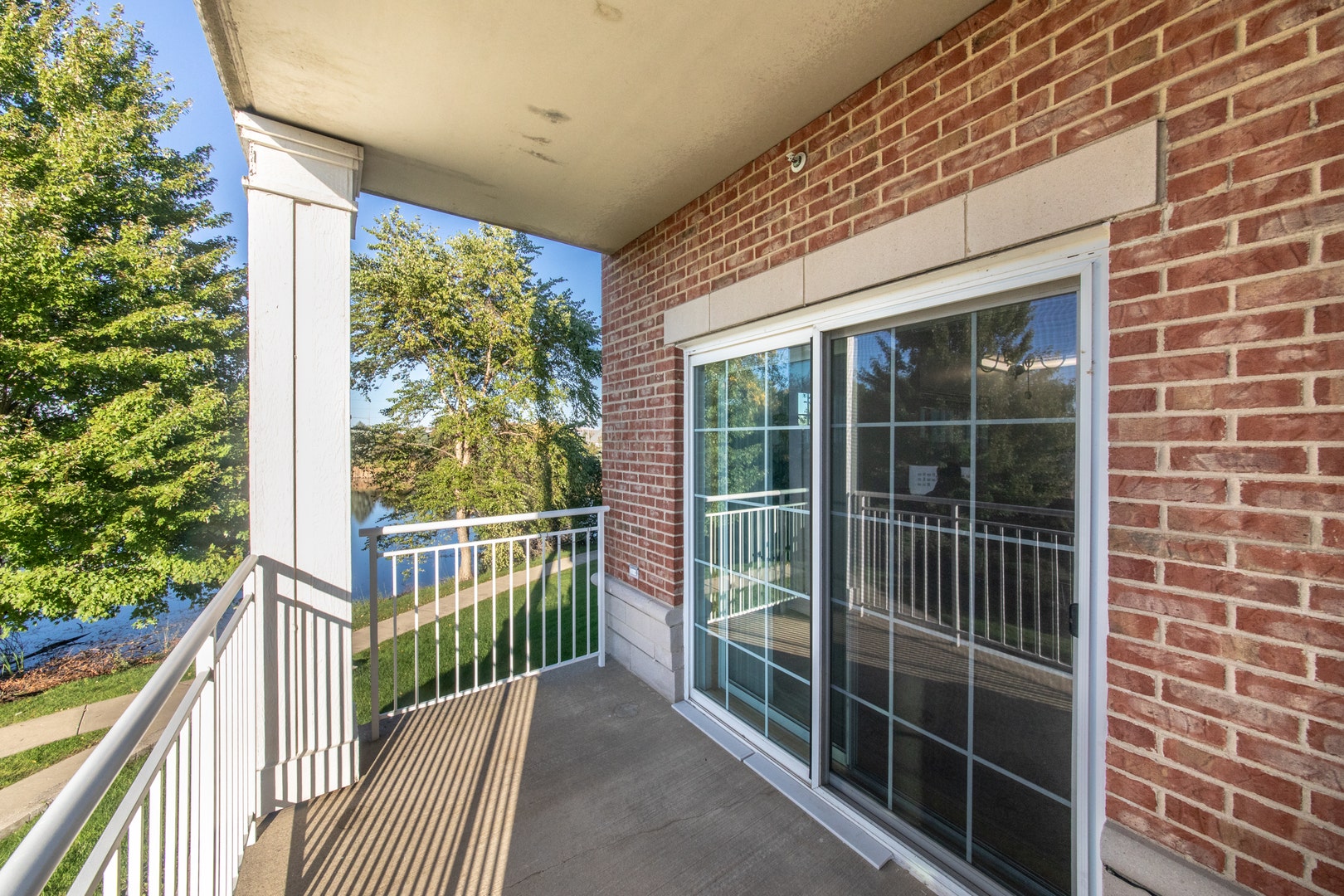 101 Pointe Drive, #103, Northbrook, IL 60062 101 Pointe Drive, #103, Northbrook, IL 60062