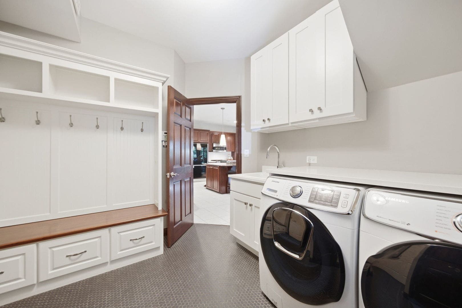 2015 N Northumberland Pass, Palatine, IL 60074
