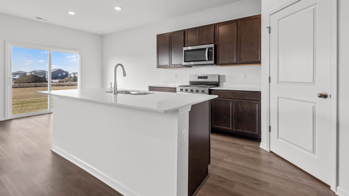 2904 Savana Drive, Joliet, IL 60435 2904 Savana Drive, Joliet, IL 60435