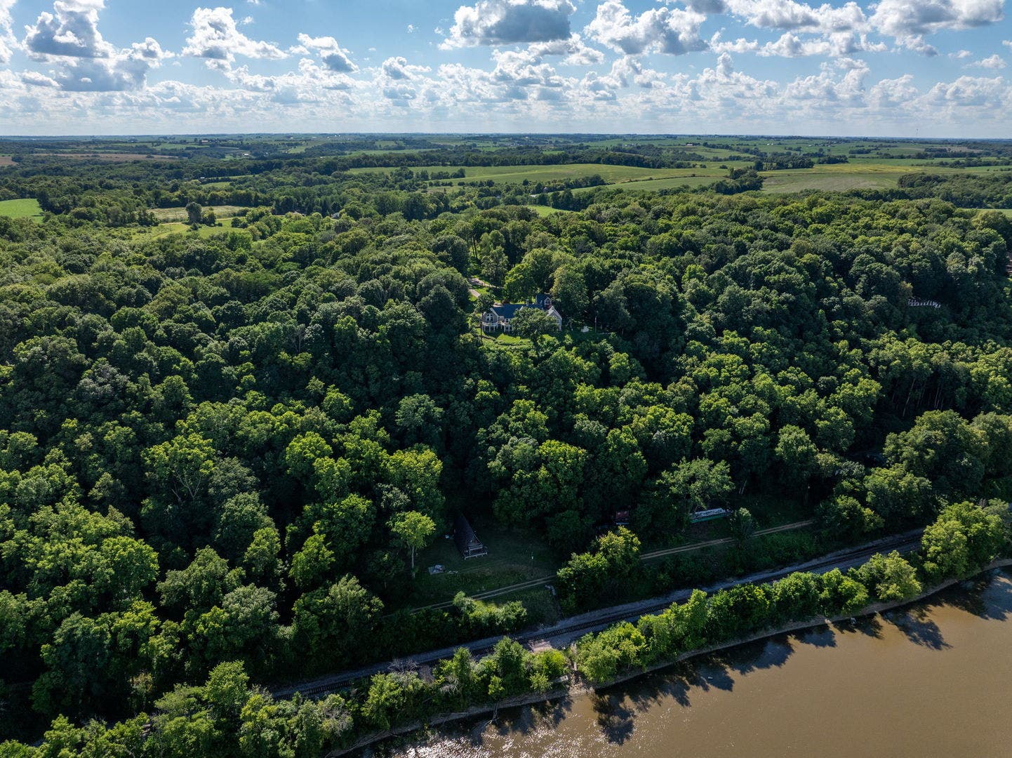511 613th Avenue, Sabula, IA 52070