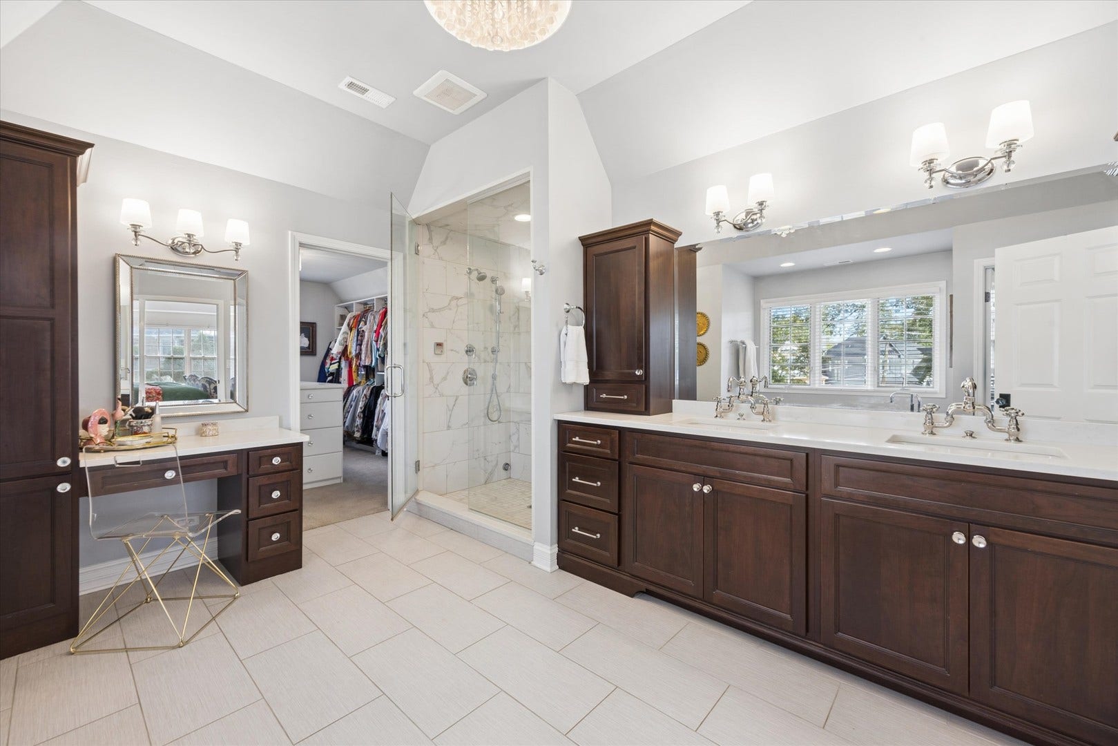 361 RIDGE Avenue, Clarendon Hills, IL 60514