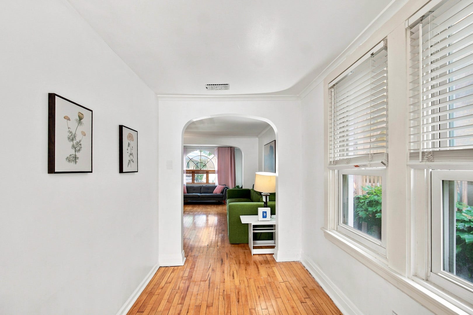 4104 N Richmond Street, Chicago, IL 60618