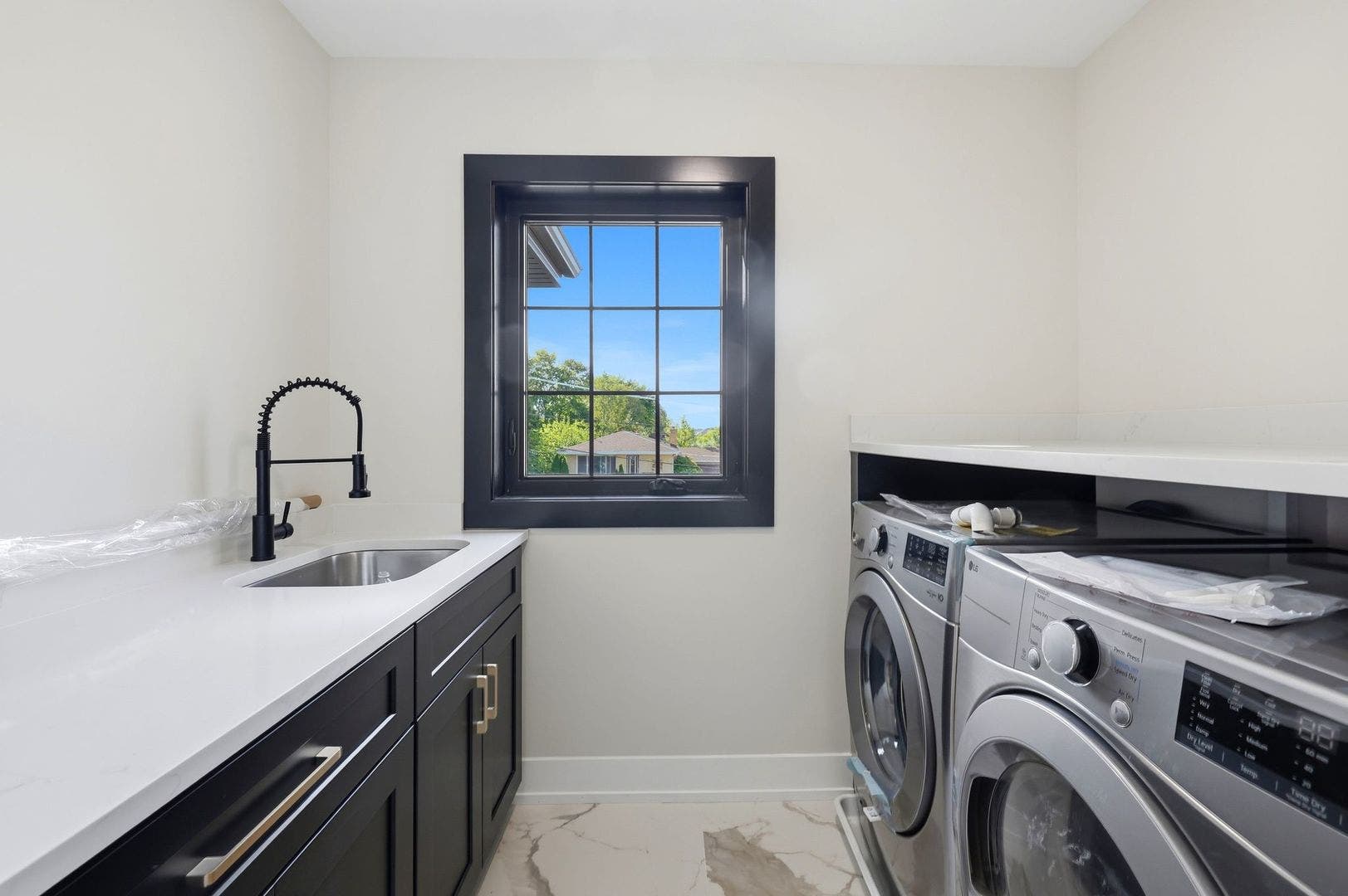 9235 Crescent Court, Oak Lawn, IL 60453 9235 Crescent Court, Oak Lawn, IL 60453