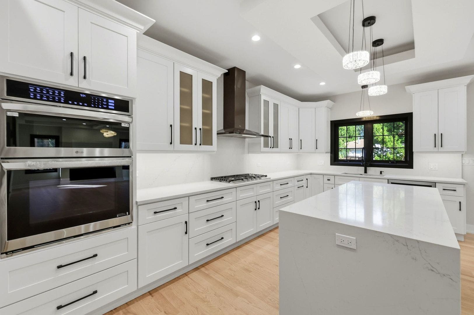 9235 Crescent Court, Oak Lawn, IL 60453 9235 Crescent Court, Oak Lawn, IL 60453