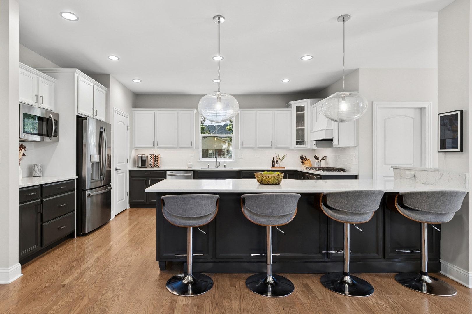 4544 Stanley Avenue, Downers Grove, IL 60515 4544 Stanley Avenue, Downers Grove, IL 60515