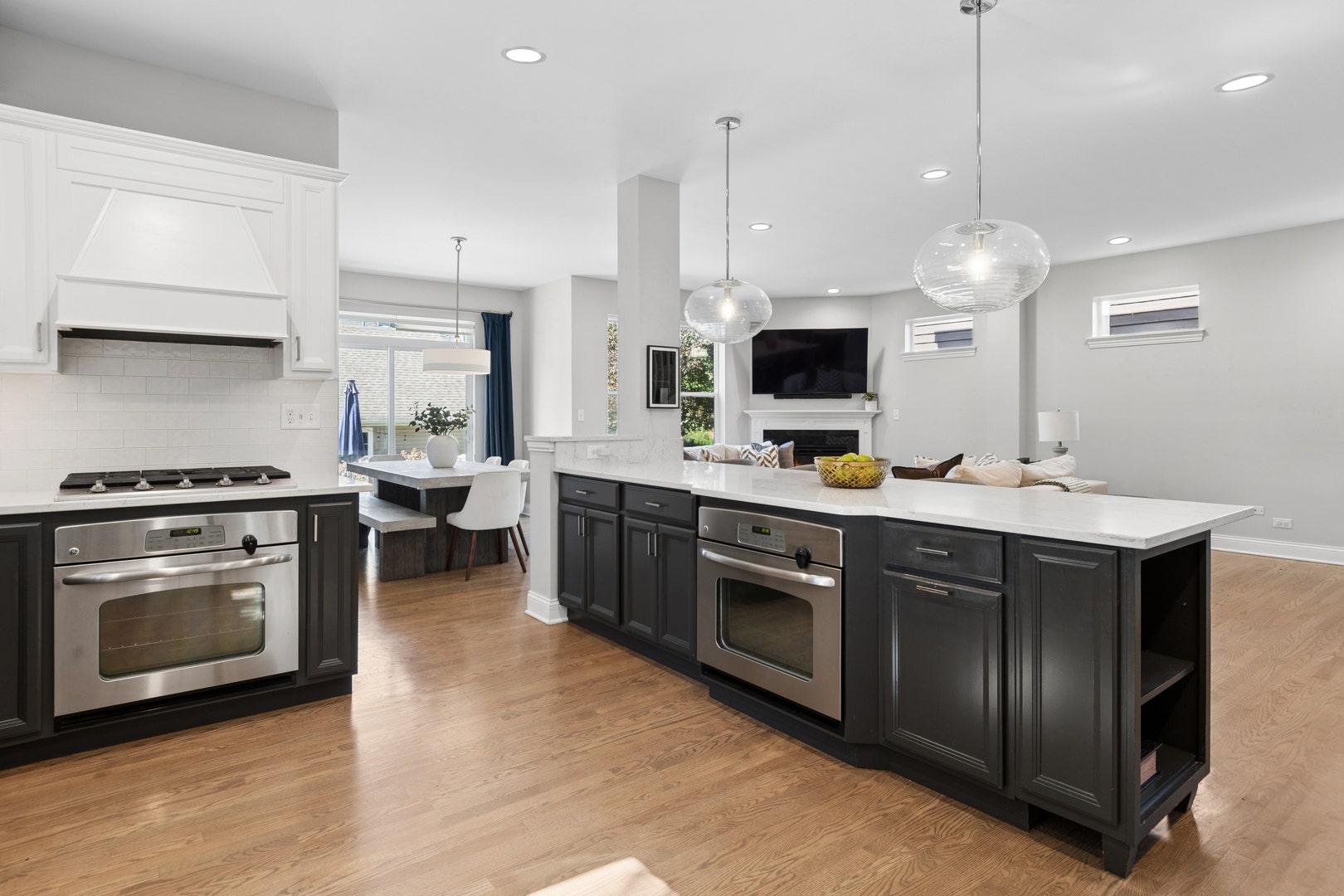 4544 Stanley Avenue, Downers Grove, IL 60515 4544 Stanley Avenue, Downers Grove, IL 60515