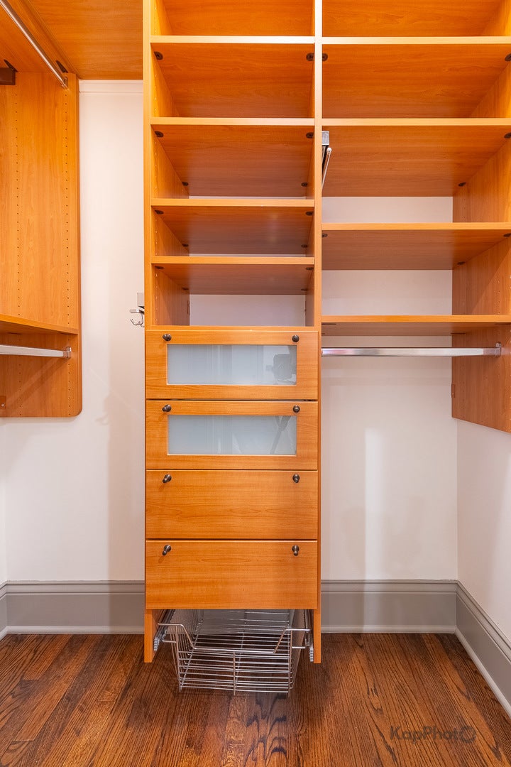 24 E Scott Street, #2, Chicago, IL 60610 24 E Scott Street, #2, Chicago, IL 60610