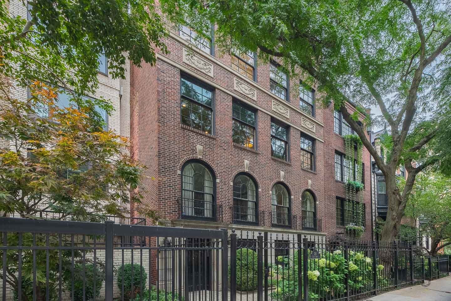 24 E Scott Street, #2, Chicago, IL 60610 24 E Scott Street, #2, Chicago, IL 60610