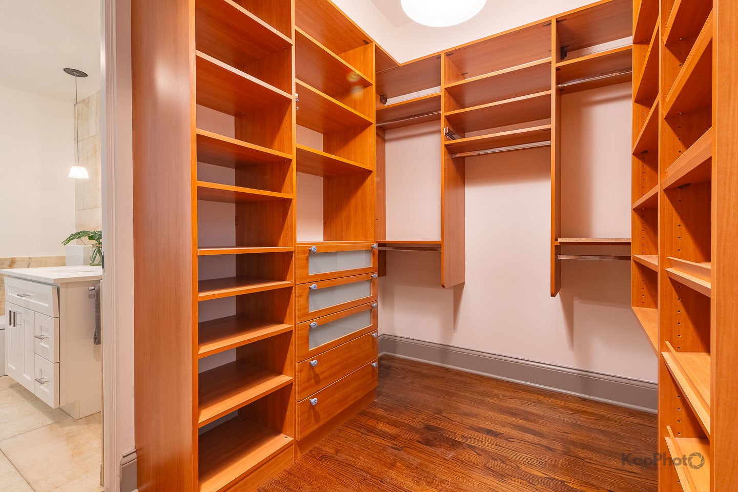 24 E Scott Street, #2, Chicago, IL 60610 24 E Scott Street, #2, Chicago, IL 60610