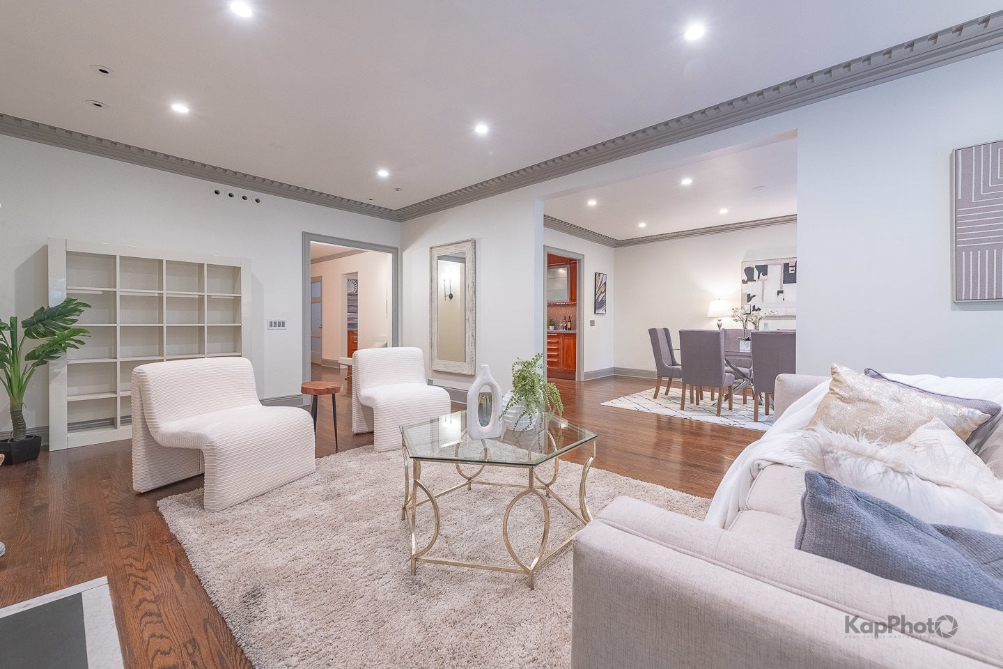 24 E Scott Street, #2, Chicago, IL 60610 24 E Scott Street, #2, Chicago, IL 60610