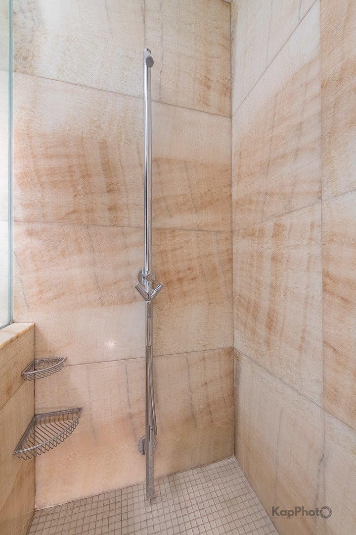 24 E Scott Street, #2, Chicago, IL 60610 24 E Scott Street, #2, Chicago, IL 60610
