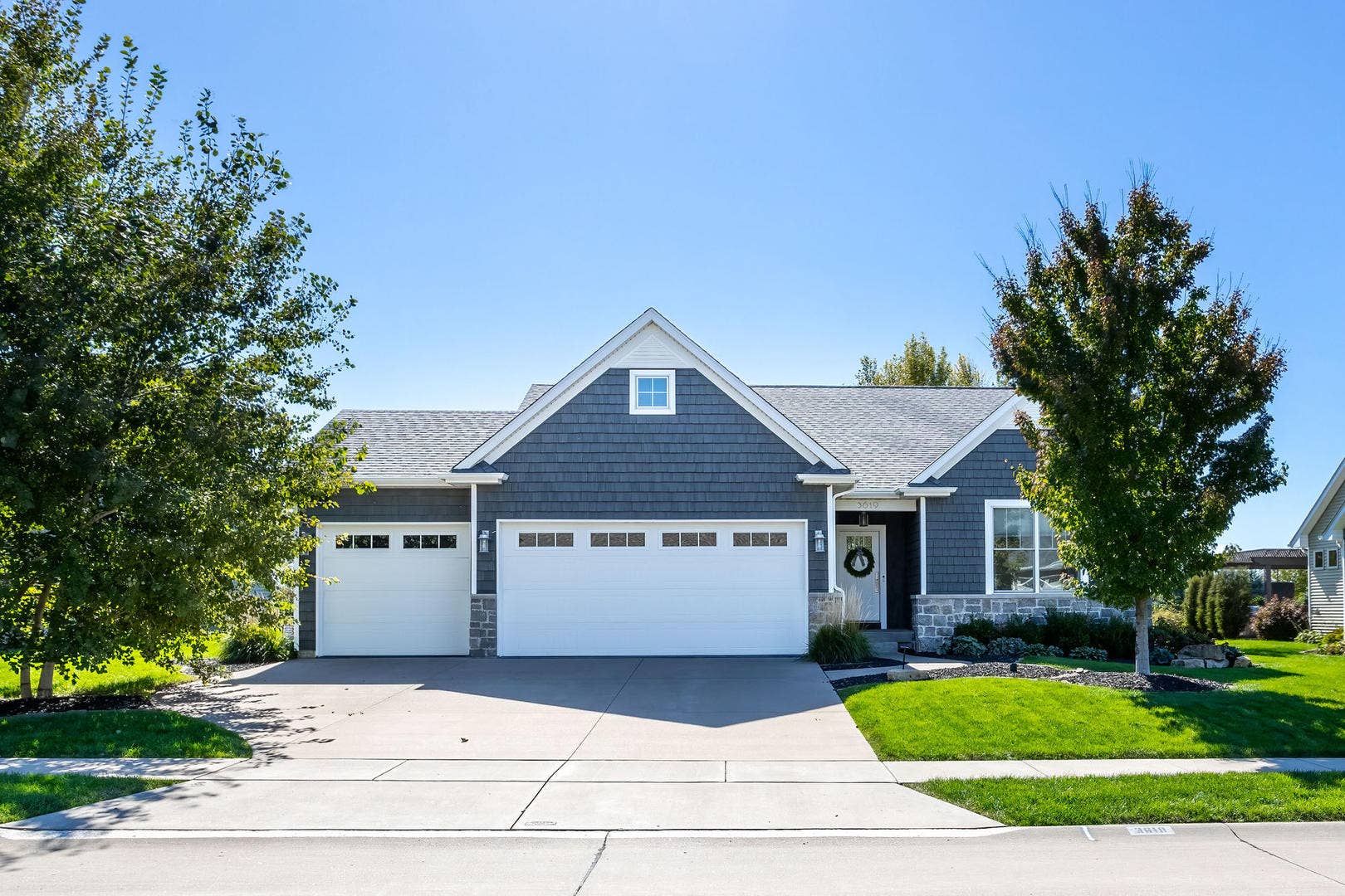 3619 Cobblestone Drive, Bettendorf, IA 52722 3619 Cobblestone Drive, Bettendorf, IA 52722