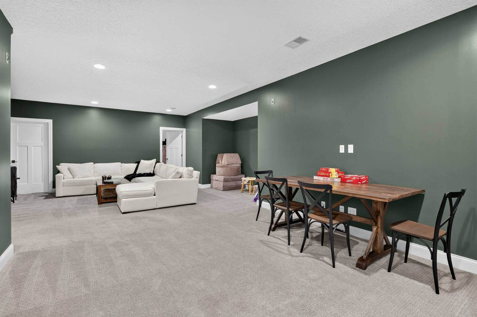3619 Cobblestone Drive, Bettendorf, IA 52722 3619 Cobblestone Drive, Bettendorf, IA 52722