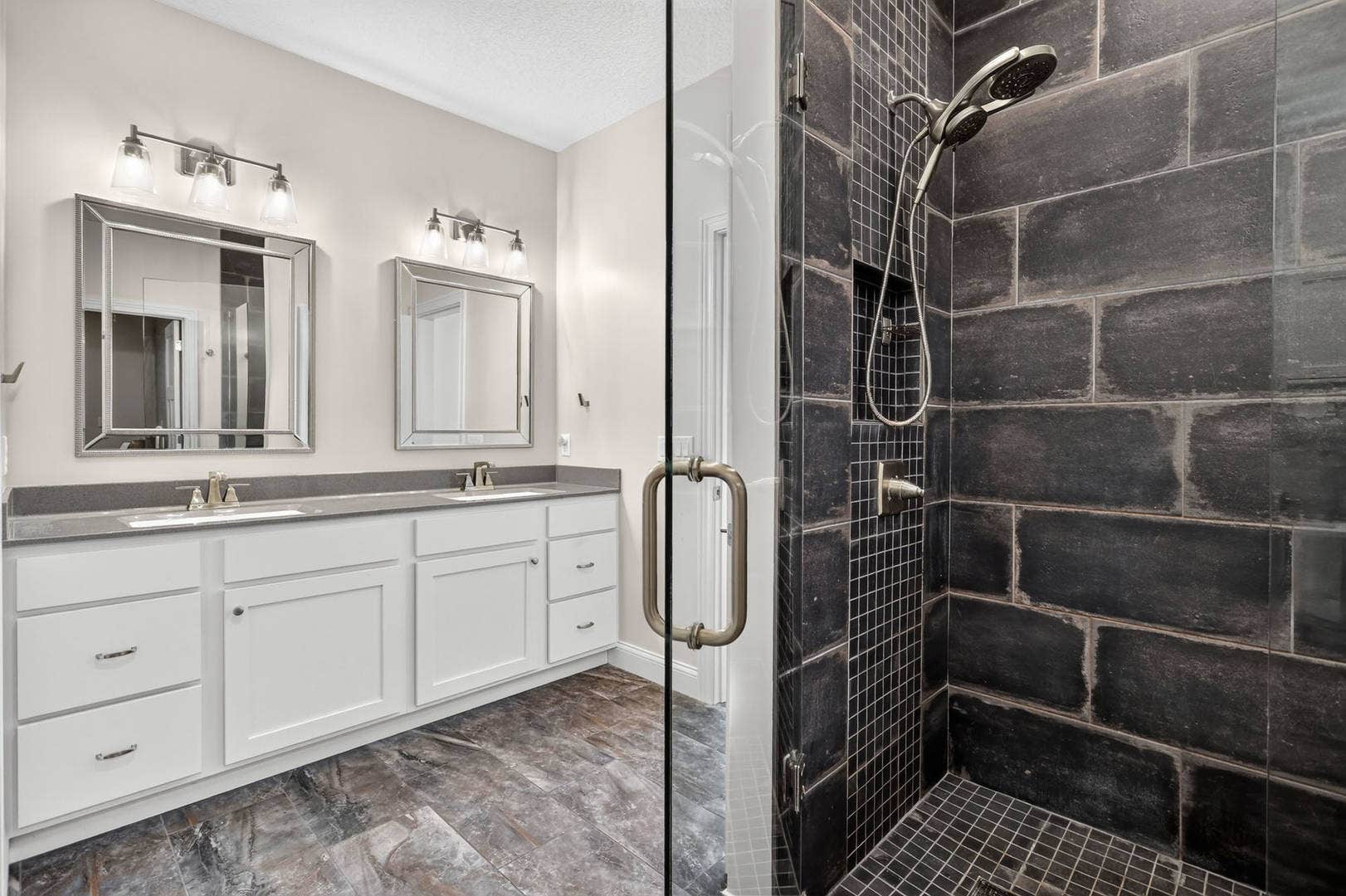 3619 Cobblestone Drive, Bettendorf, IA 52722 3619 Cobblestone Drive, Bettendorf, IA 52722