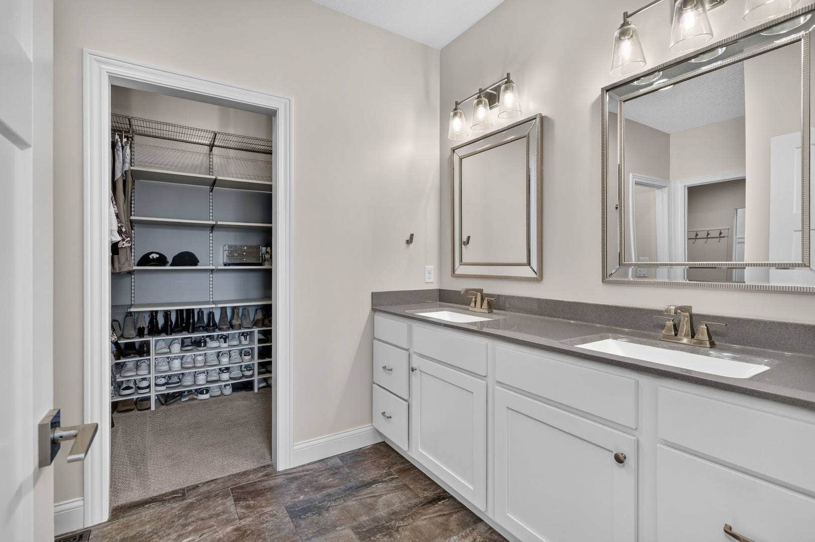 3619 Cobblestone Drive, Bettendorf, IA 52722 3619 Cobblestone Drive, Bettendorf, IA 52722