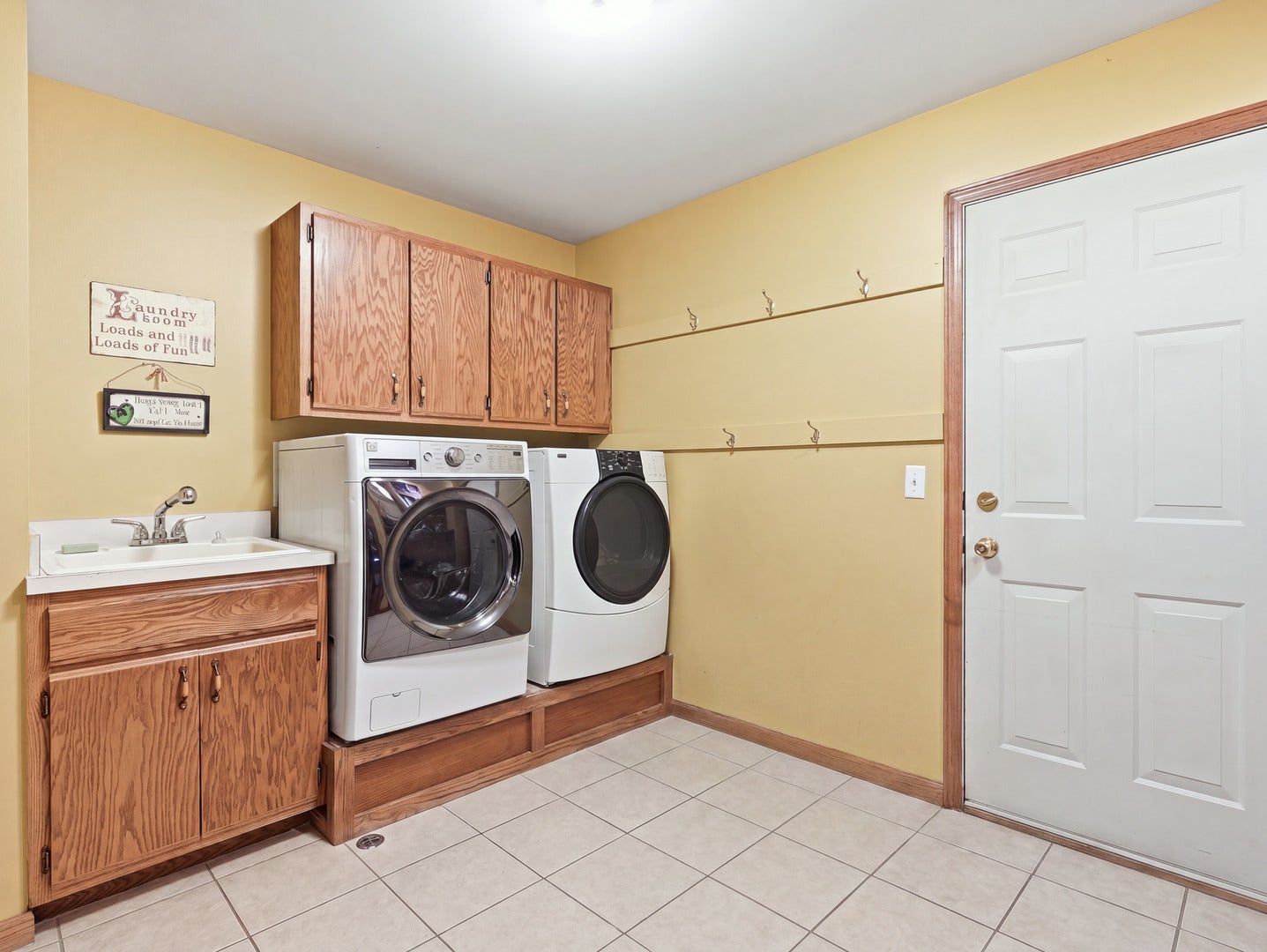 1731 Princess Circle, Naperville, IL 60564 1731 Princess Circle, Naperville, IL 60564