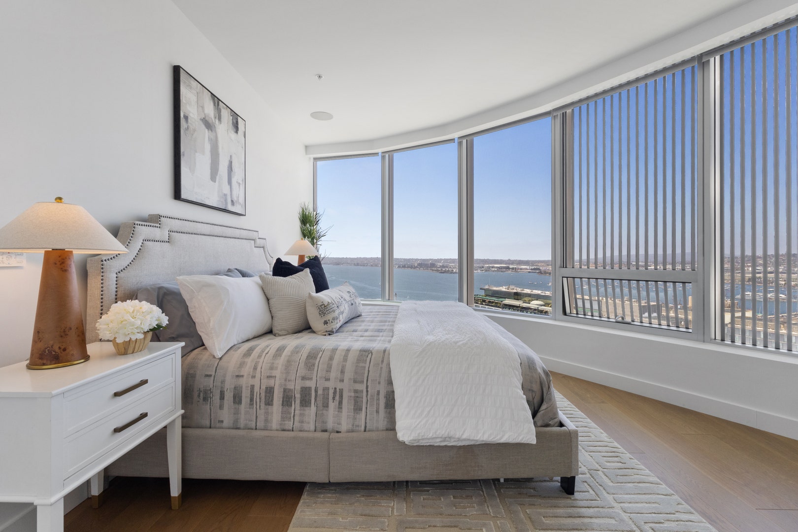 888 W E Street, #2602, San Diego, CA 92101 888 W E Street, #2602, San Diego, CA 92101