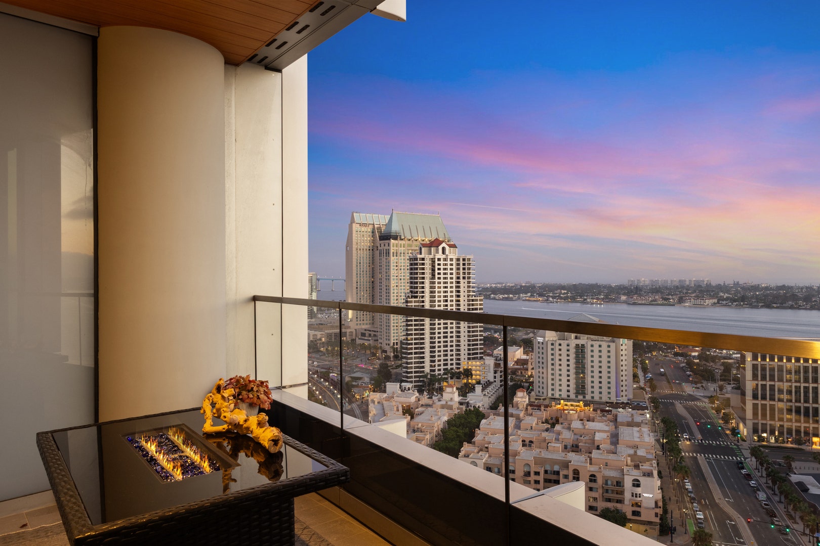 888 W E Street, #2602, San Diego, CA 92101 888 W E Street, #2602, San Diego, CA 92101