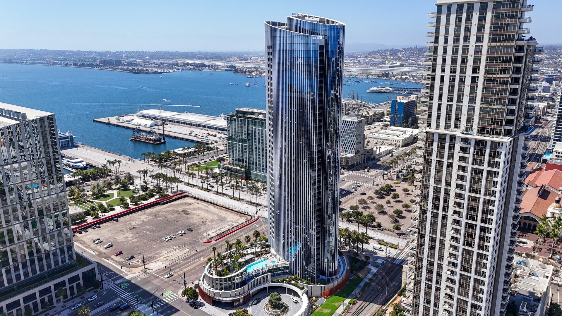 888 W E Street, #2602, San Diego, CA 92101 888 W E Street, #2602, San Diego, CA 92101