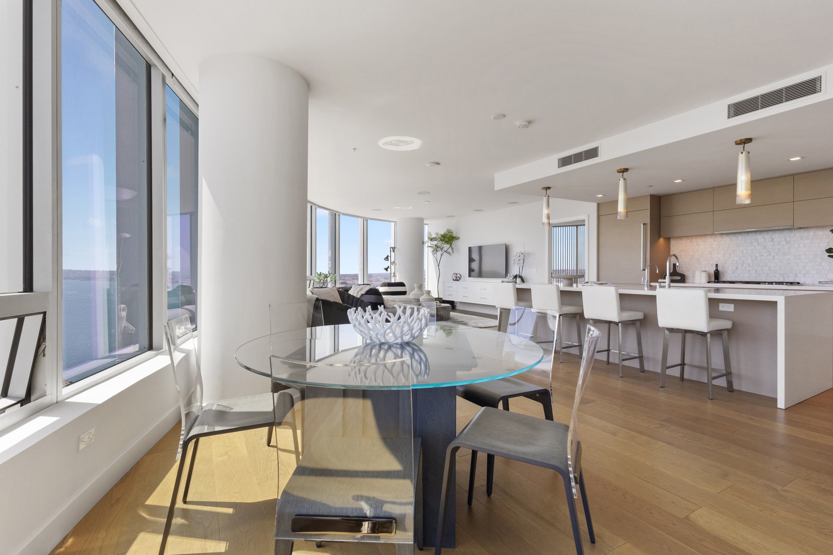 888 W E Street, #2602, San Diego, CA 92101 888 W E Street, #2602, San Diego, CA 92101
